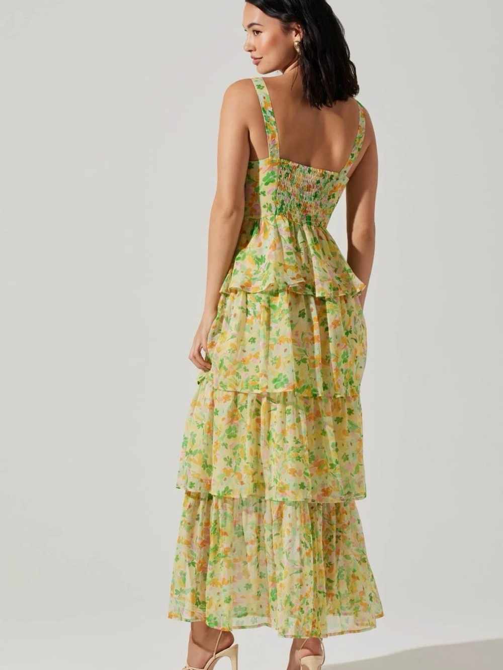 NWTs ASTR the label Midsummer Floral Tiered Maxi Dress - Yellow  - Size Medium - Picture 3 of 6